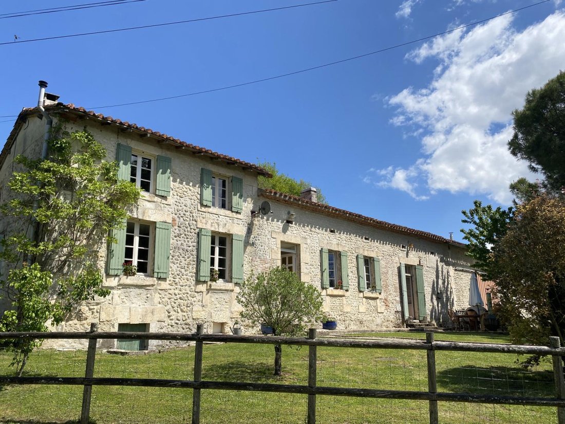 House in Saint-Romain, Nouvelle-Aquitaine, France 1 - 18063753