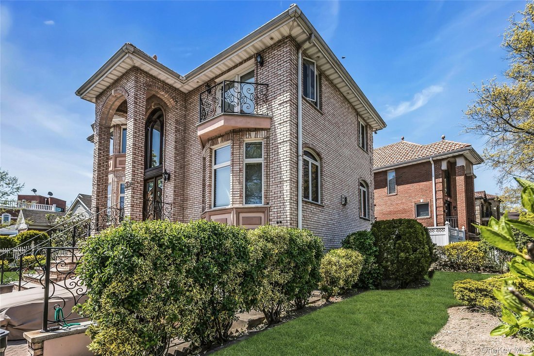 House in New York, New York, United States 4 - 17820498