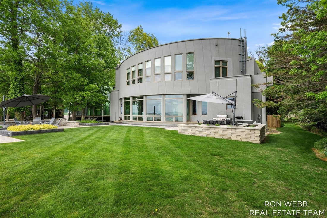 House in Fennville, Michigan, United States 2 - 18061657