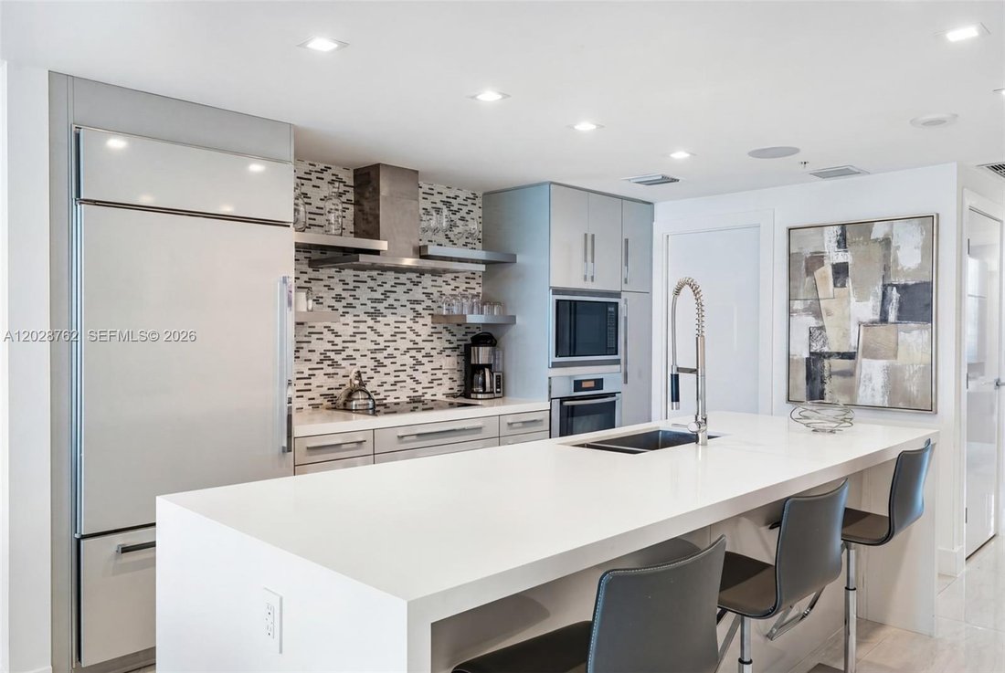 Condo in Miami Beach, Florida, United States 5 - 18062807