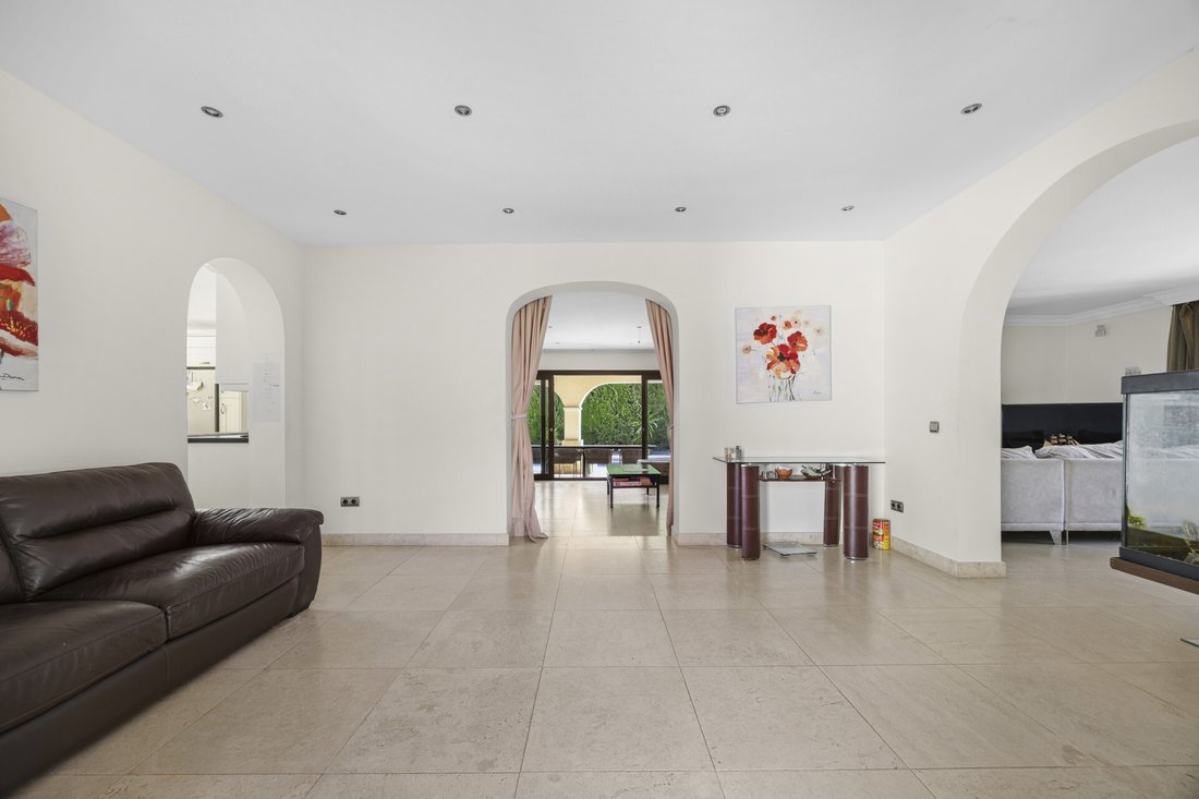 Villa in Bel-Air, Estepona, Andalusia 4 - 18063212