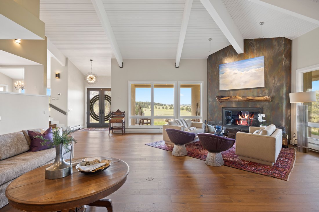 Elizabeth, Colorado, United States 4 - 18065274
