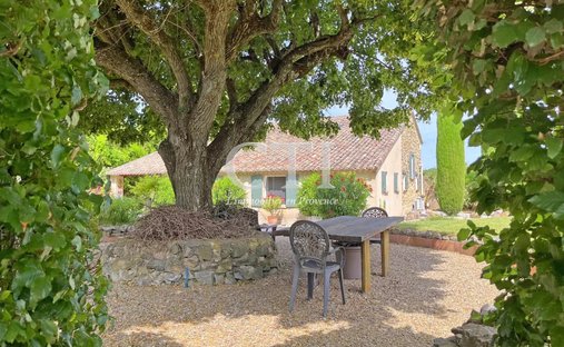 House in Ouest Sud, Vaison-la-Romaine, France 1