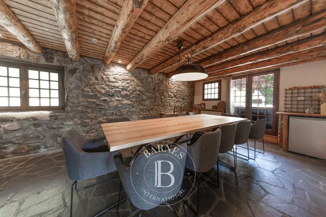 Chalet in Montriond, Auvergne-Rhône-Alpes, France 3 - 18063660