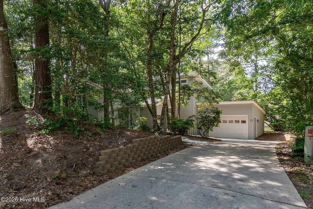 House in Pine Knoll Shores, North Carolina, United States 2 - 18063155