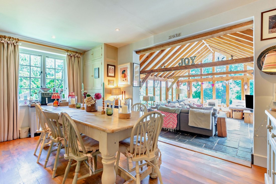 House in East Sussex, England 4 - 18063040