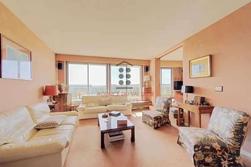 Apartment in Saint-Cloud, Ile-de-France, France 4 - 17451314