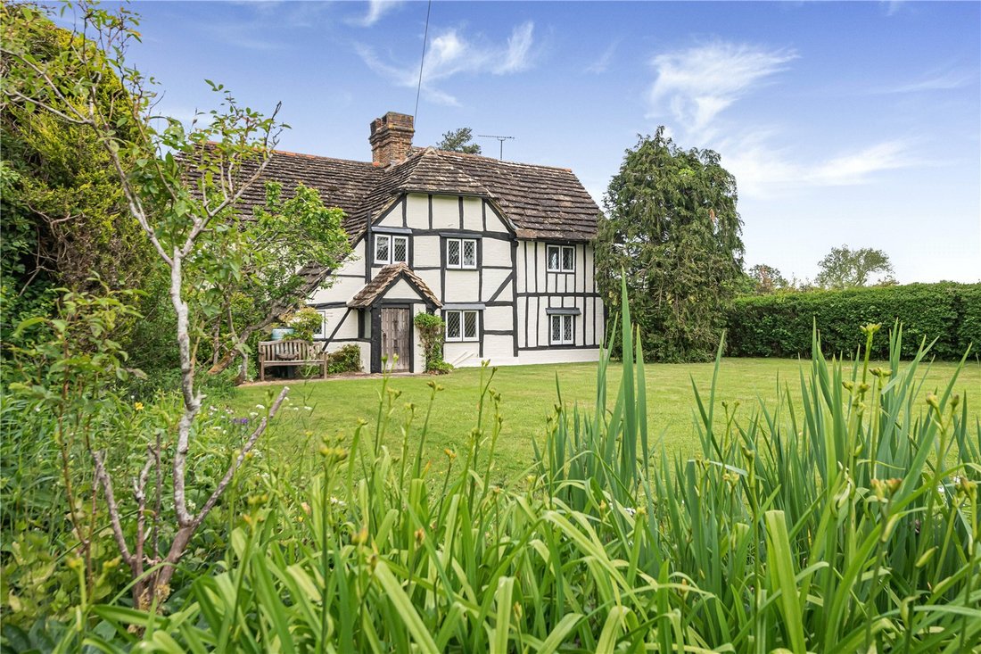 House in Maplehurst, Nuthurst, England 1 - 18064574