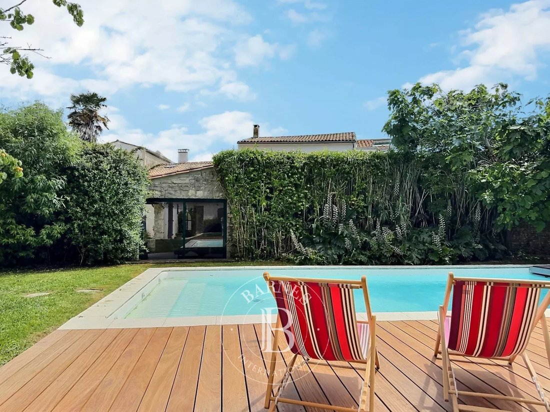 House in Le Bois-Plage-en-Ré, Nouvelle-Aquitaine, France 1 - 17976633