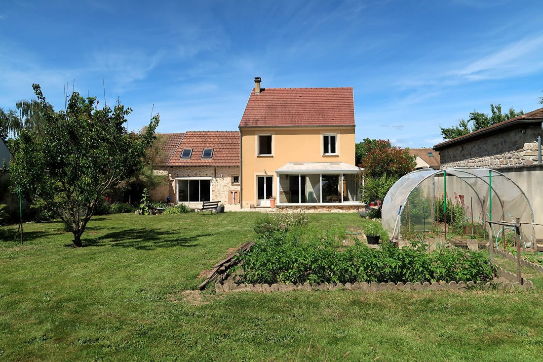 Villa in Marines, Ile-de-France, France 1 - 18064922