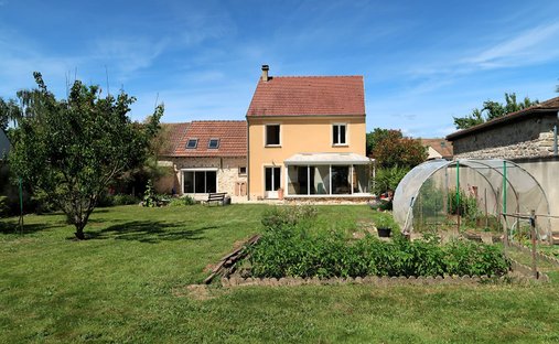 Villa in Marines, Ile-de-France, France 1