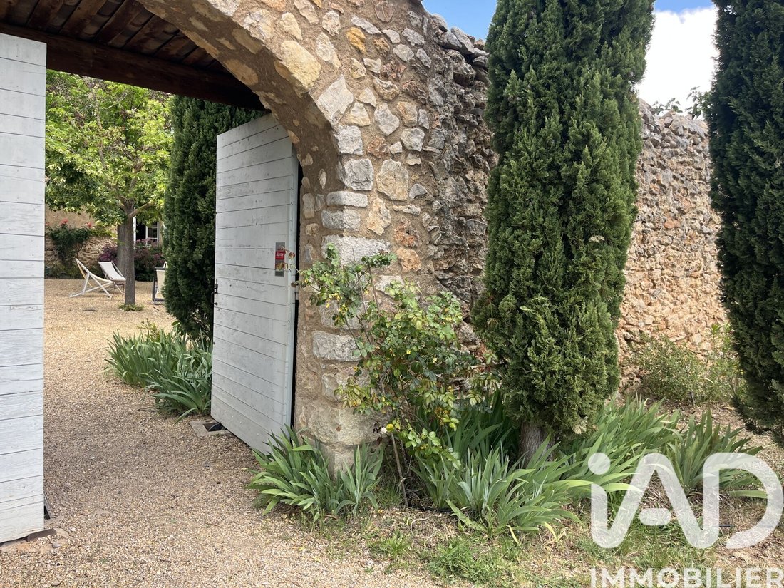 House in Saint-Julien, Provence-Alpes-Côte d'Azur, France 3 - 17919021
