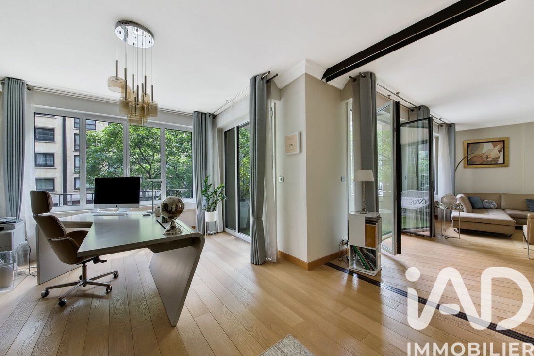 Apartment in Porte Dauphine, Paris 16e Arrondissement, Paris 5 - 18065311