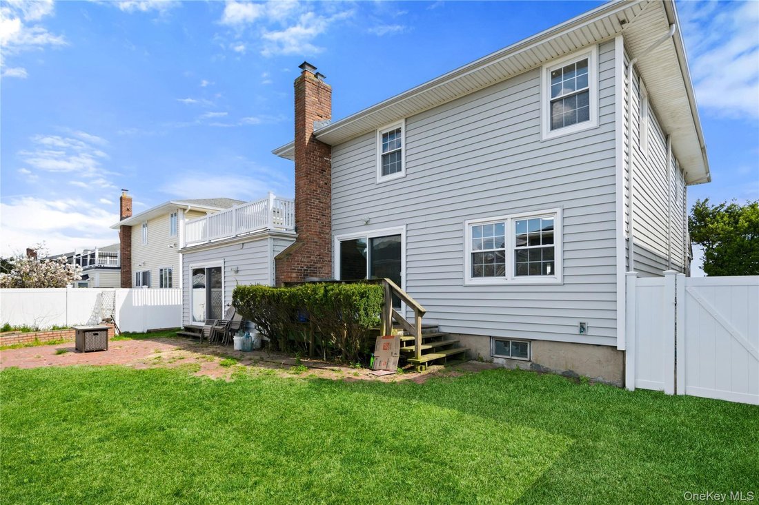 House in Atlantic Beach, New York, United States 2 - 17745048
