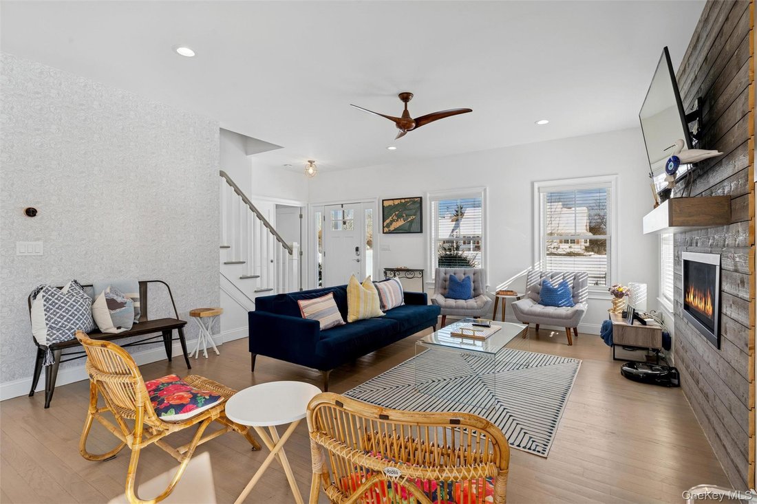 House in Greenport West, New York, United States 5 - 17071034