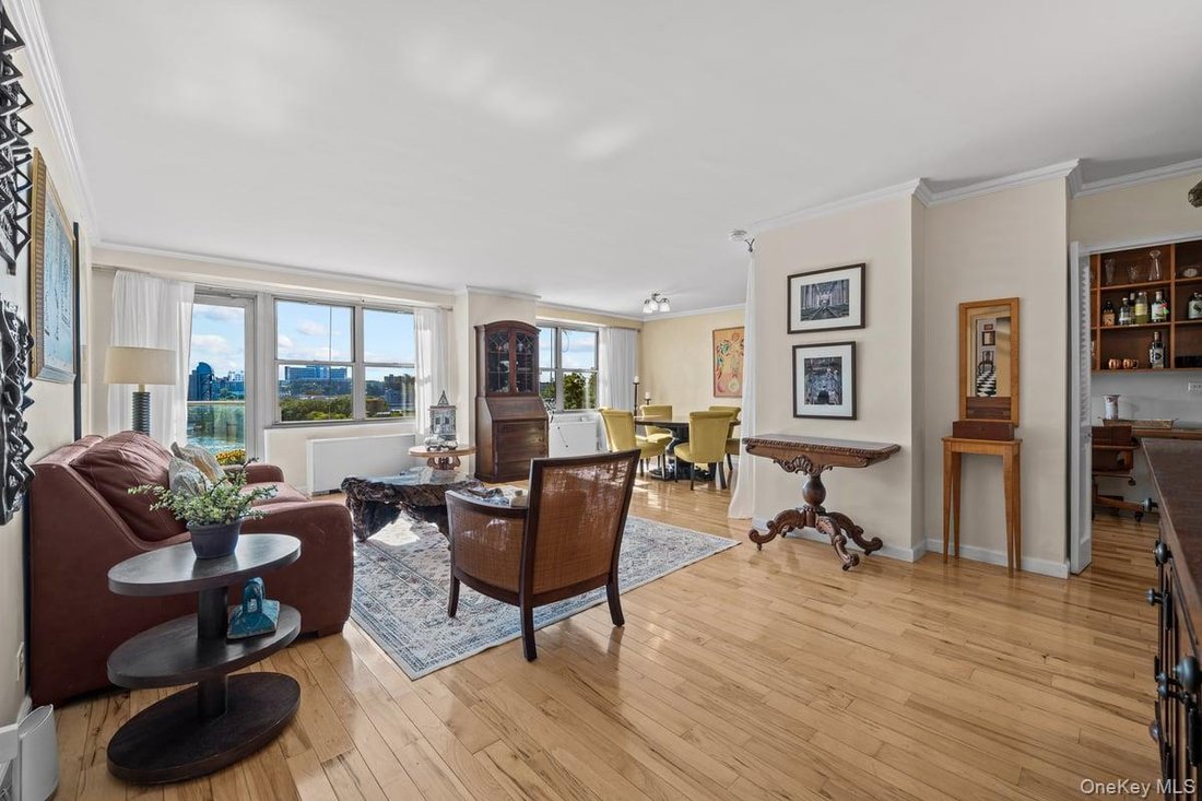 Co Op in New York, New York, United States 5 - 17745079