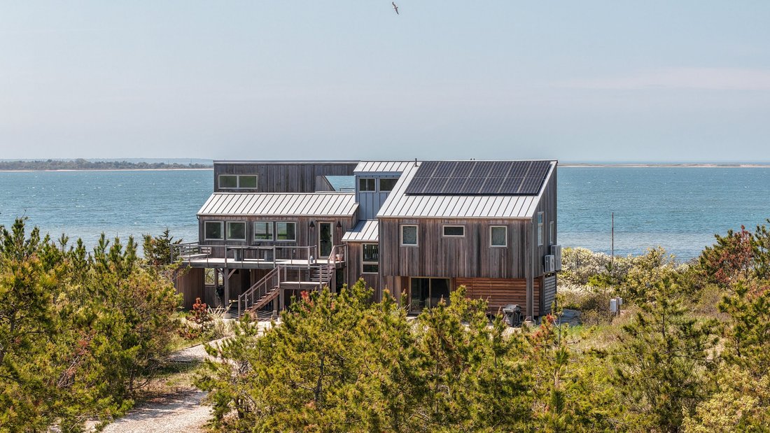 Greenport West, New York, United States 4 - 16417997