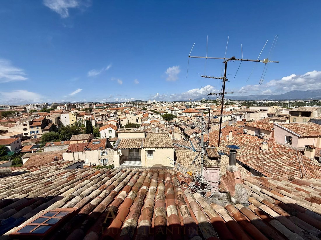 Apartment in Vieille Ville, Antibes, France 4 - 18064237