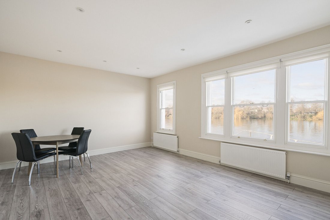Apartment in Castelnau, Richmond Upon Thames, England 2 - 18061091