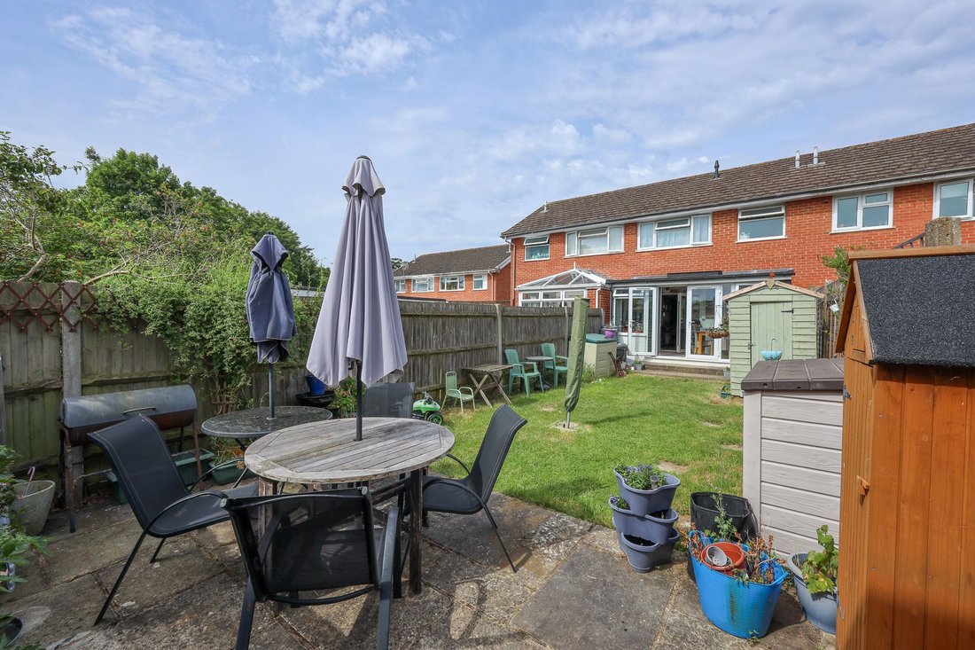 House in Burgess Hill, England 2 - 18063672