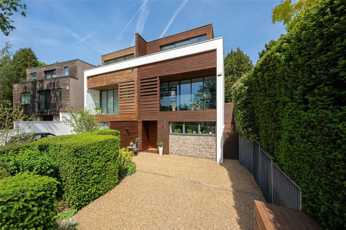 House in Holly Village, Haringey, England 2 - 18062780