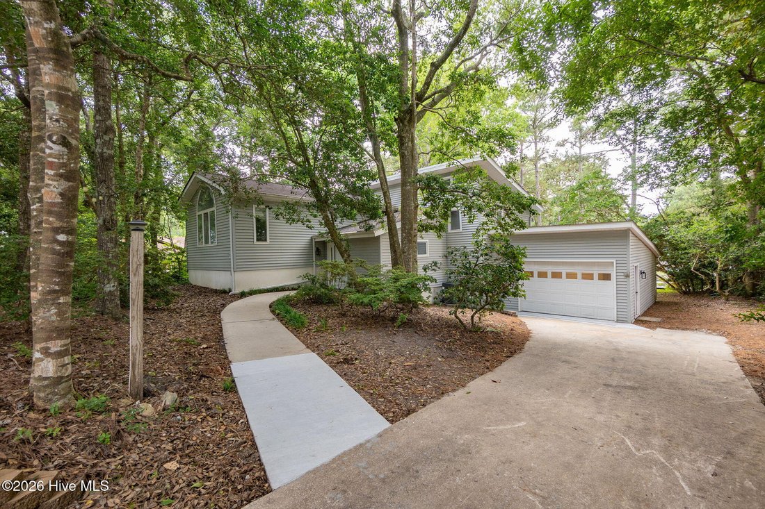 House in Pine Knoll Shores, North Carolina, United States 1 - 18063155