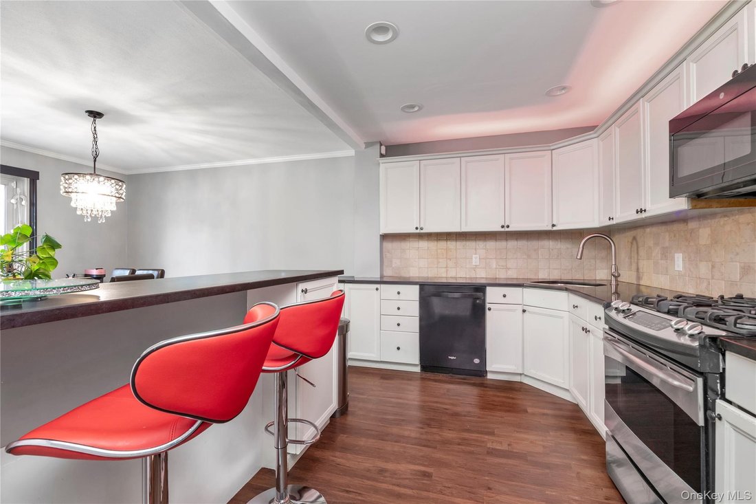 Co Op in New York, New York, United States 3 - 18063921