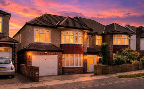 House in Oakwood, Enfield, England 1