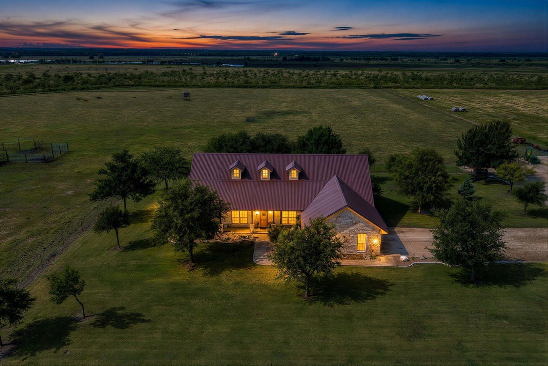 House in Granger, Texas, United States 2 - 18063256