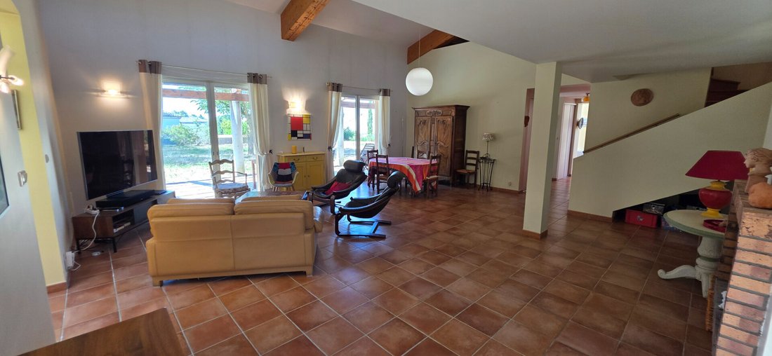 Villa in Sauzet, Auvergne-Rhône-Alpes, France 5 - 18064925