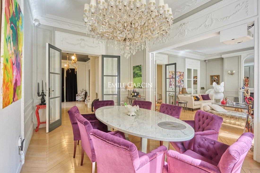 Apartment in Pereire-Malesherbes, Paris 17e Arrondissement, Paris 4 - 18061465