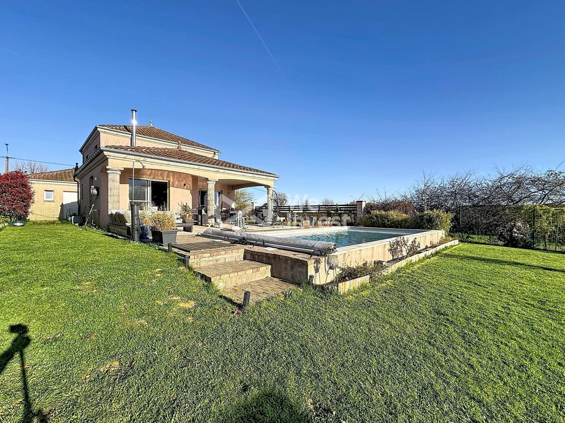 Villa in Cosnes-et-Romain, Grand Est, France 2 - 17660774
