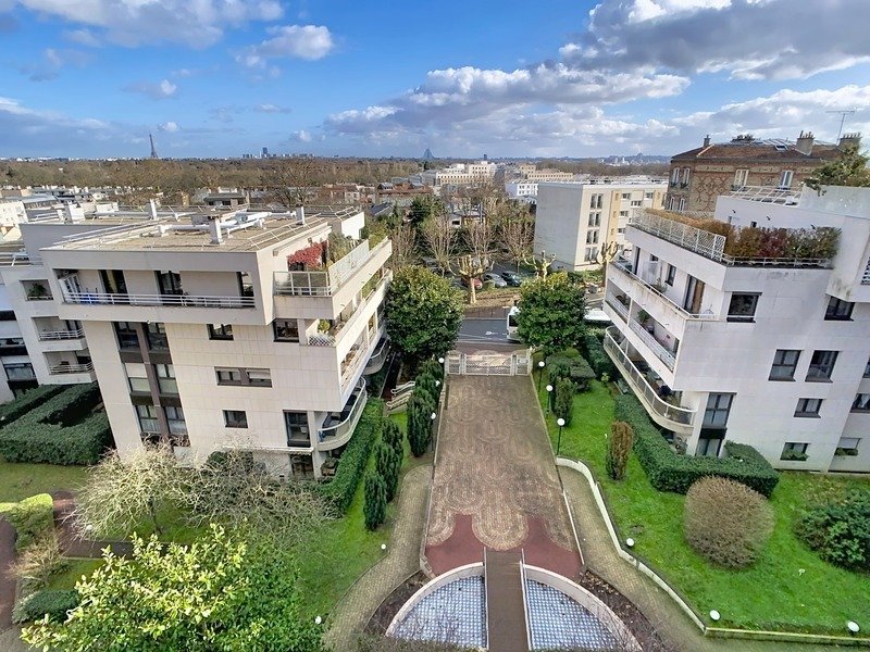Apartment in Suresnes, Ile-de-France, France 1 - 17334356