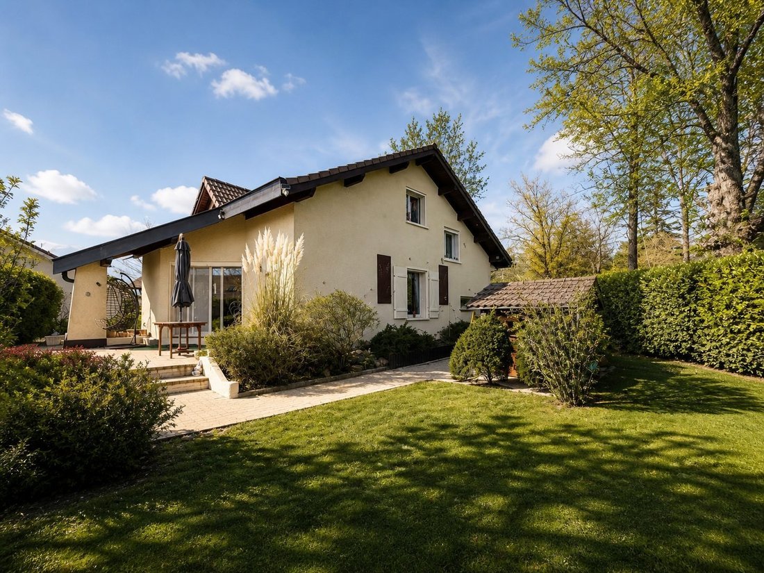 Haus in Gex, Auvergne-Rhône-Alpes, Frankreich 2 - 18068854