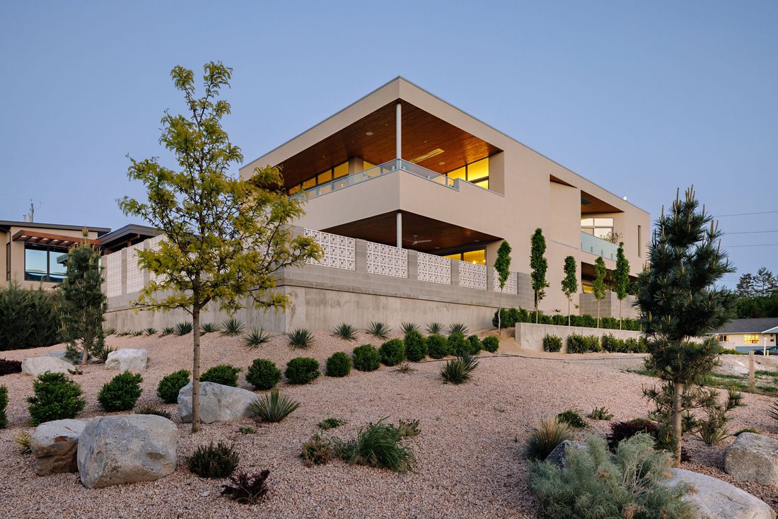 House in Penticton, British Columbia, Canada 4 - 17460366