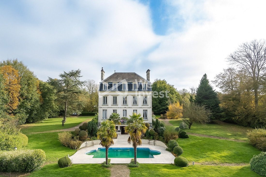 Estate in Bretteville-sur-Dives, Saint-Pierre-en-Auge, France 1 - 17336365