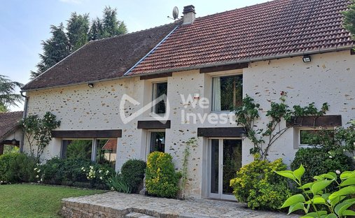 House in Boissy-le-Chatel, Ile-de-France, France 1