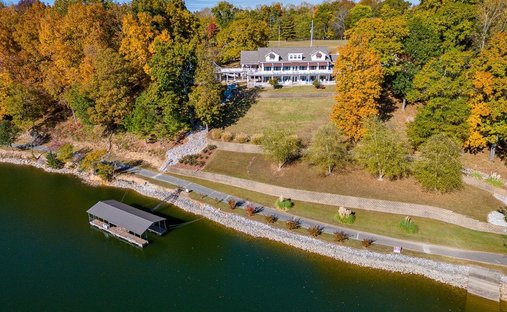 House in Estill Springs, Tennessee, United States 1
