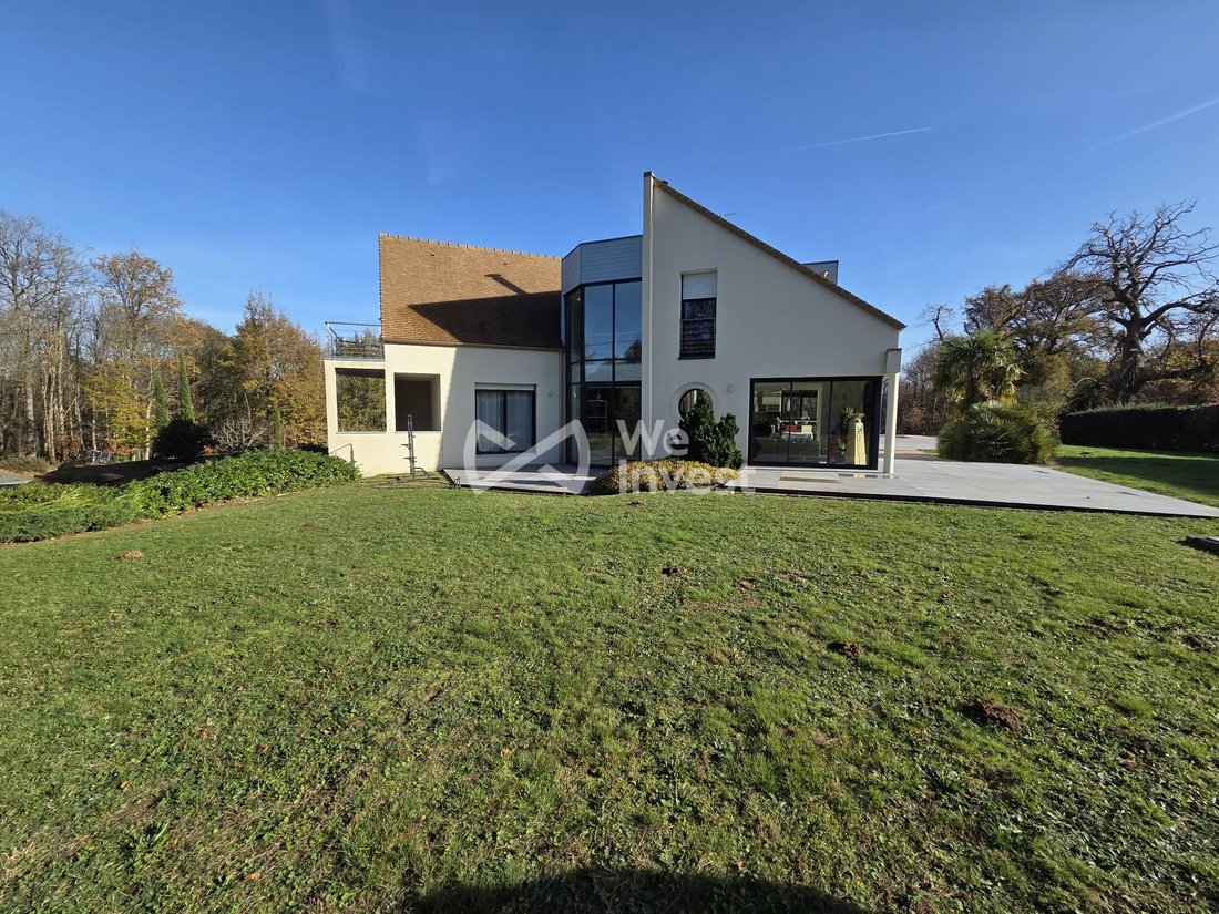 House in Arrondissement of Le Mans, Pays de la Loire, France 1 - 17963515