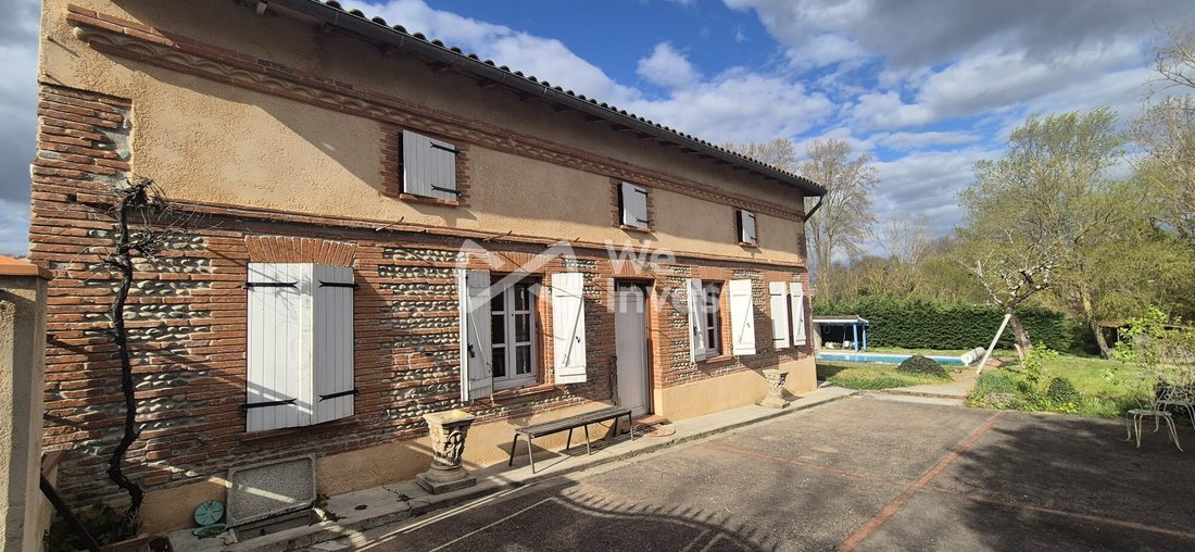 Farm Ranch in Aussonne, Occitania, France 1 - 18069073