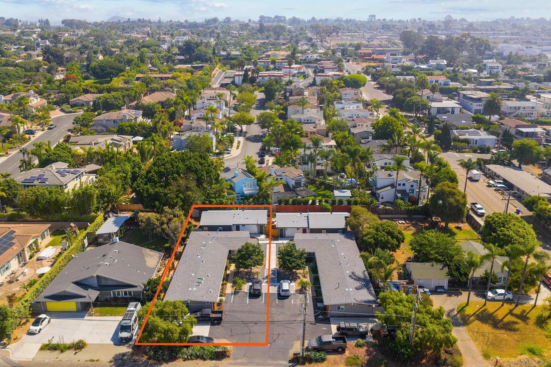 Encinitas, California, United States 3 - 18066370