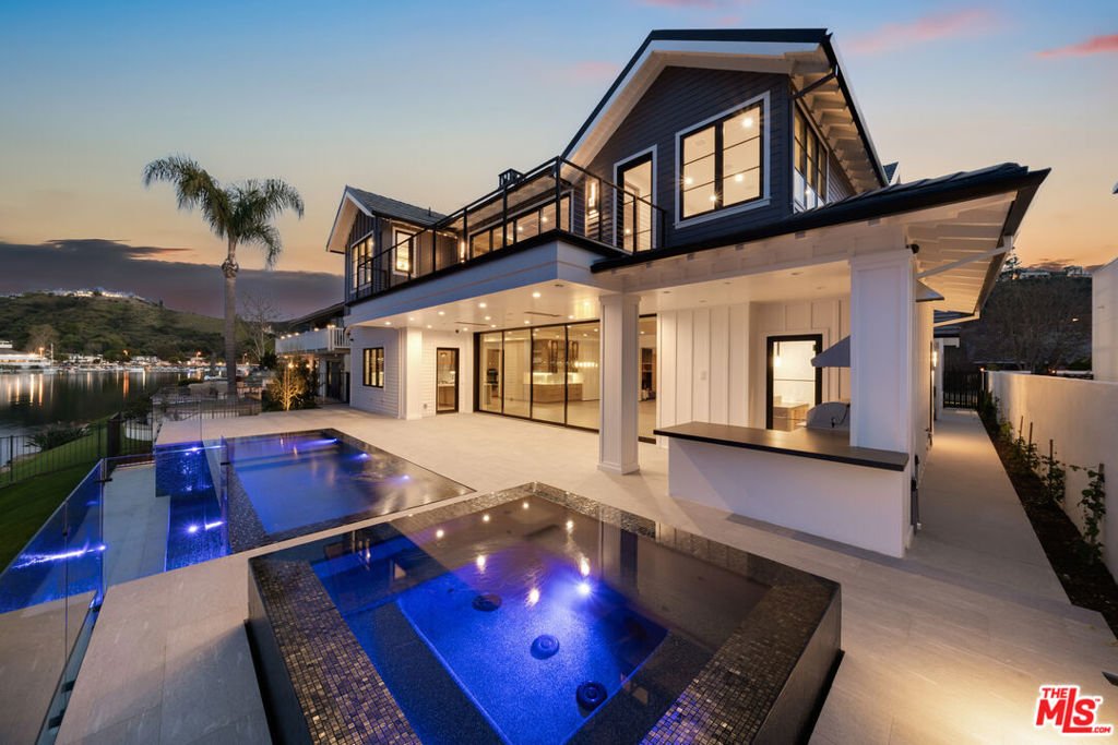 House in Thousand Oaks, California, United States 3 - 18065973