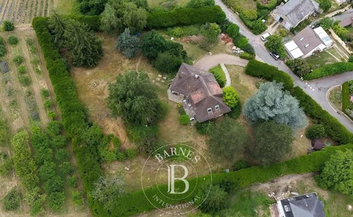 Land in Orgeval, Ile-de-France, France 1
