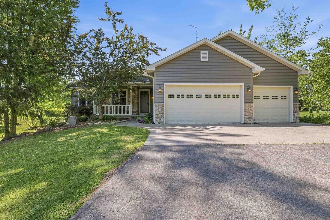 House in Fond du Lac, Wisconsin, United States 1 - 18065827