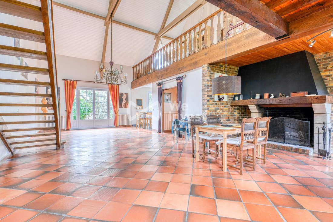 House in Conde-Sainte-Libiaire, Ile-de-France, France 2 - 17362739