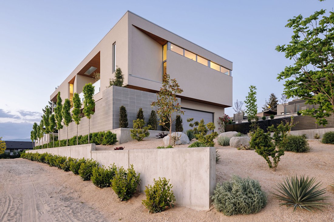 House in Penticton, British Columbia, Canada 3 - 17460366