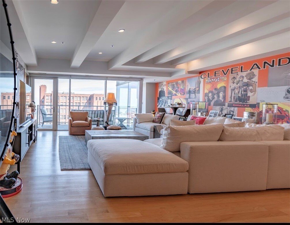 Condo in Cleveland, Ohio, United States 3 - 18066036