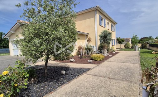 Villa a Fontenilles, Occitania, Francia 1