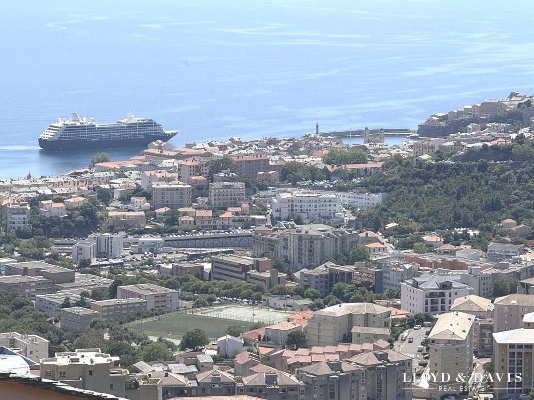 House in Ville-di-Pietrabugno, Corsica, France 2 - 18068909