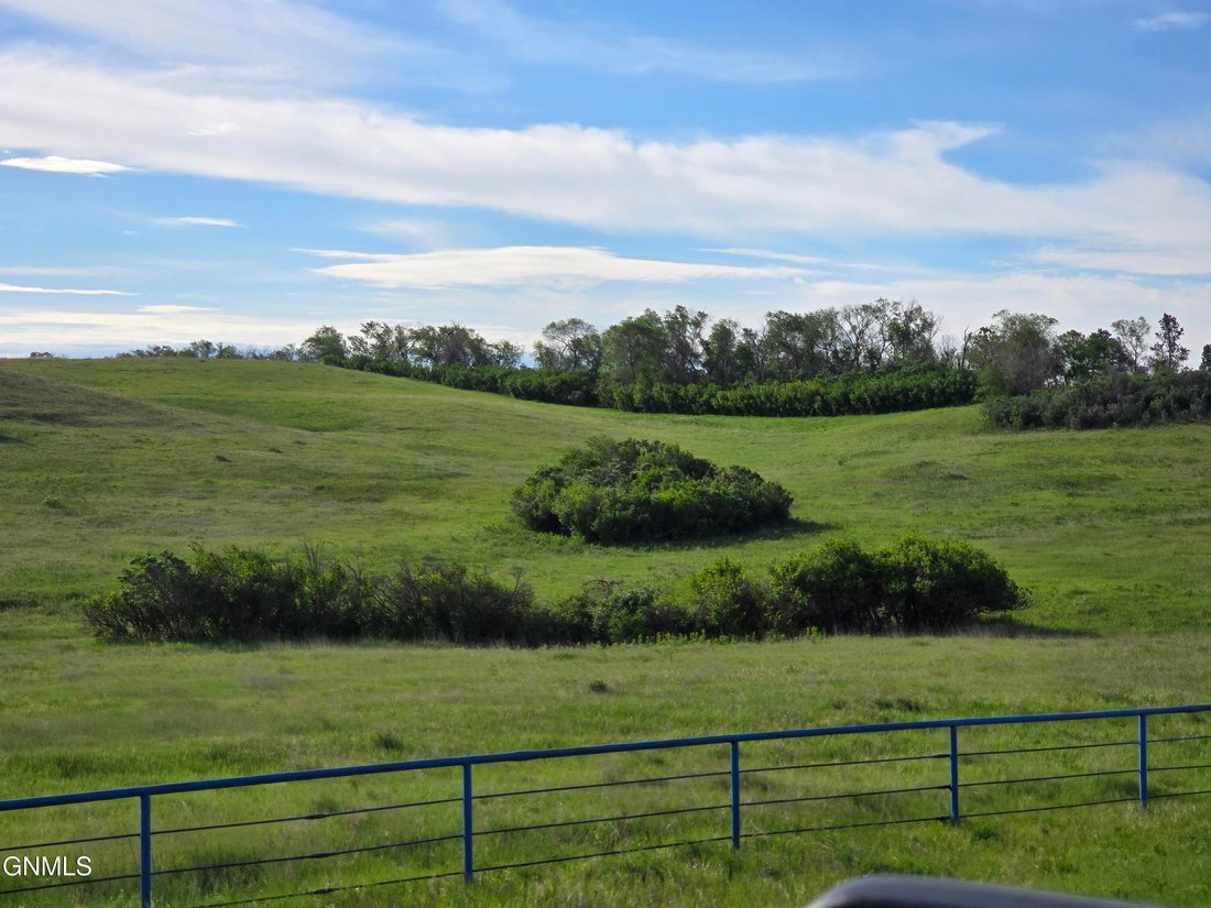 Farm Ranch in Dodge, North Dakota, United States 4 - 18068523